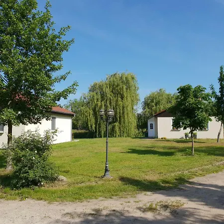 Landhof-erkner בית נופש ארקנר